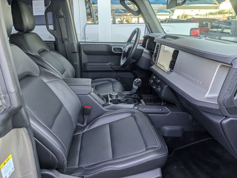 Used 2026 Ford Bronco Outer Banks AWD/4WD image 34