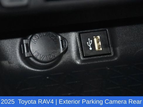 Used 2025 Toyota RAV4 XLE image 18
