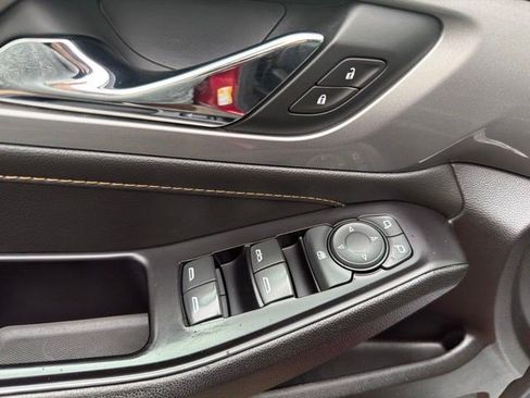 Used 2019 Chevrolet Traverse LT w/ LT Premium Package AWD/4WD image 12