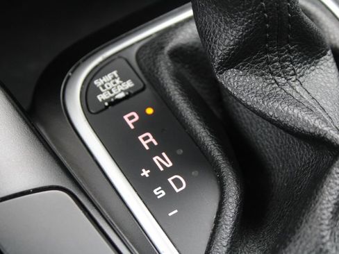 Certified 2022 Kia Soul LX w/ Technology Package image 32