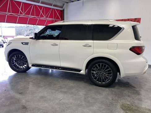 Used 2024 INFINITI QX80 Sensory w/ All-Season Package image 6