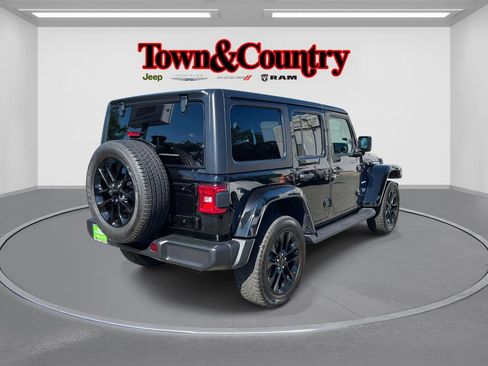 Used 2022 Jeep Wrangler Unlimited Sahara 4xe image 5