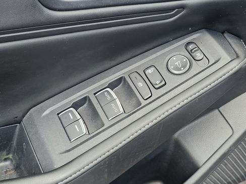 Used 2025 Honda Accord Sport image 15