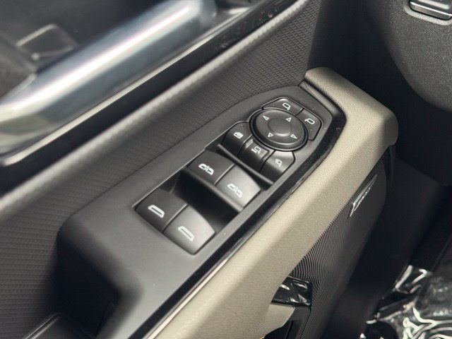 Used 2026 Chevrolet Silverado 2500 ZR2 AWD/4WD image 34