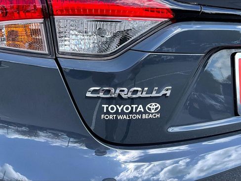 Used 2024 Toyota Corolla LE w/ LE Convenience Package image 26