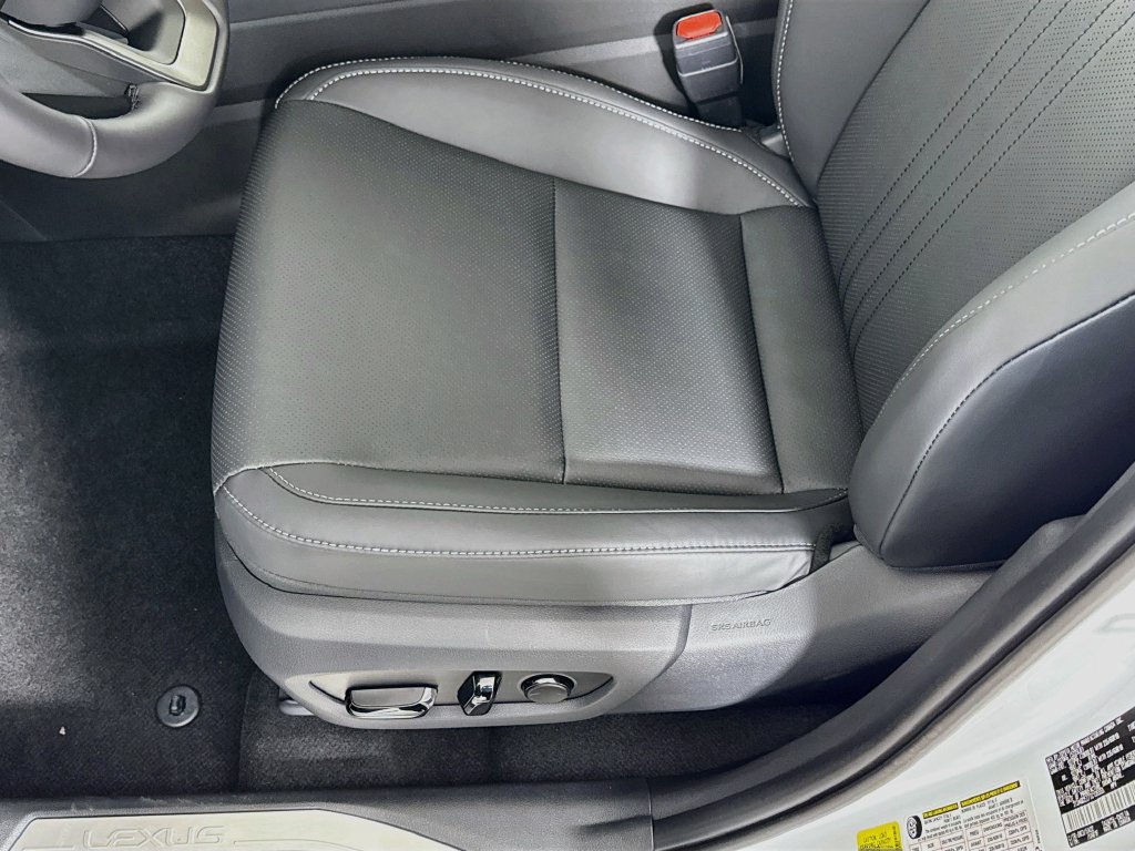 New 2026 Lexus NX 350 AWD image 21