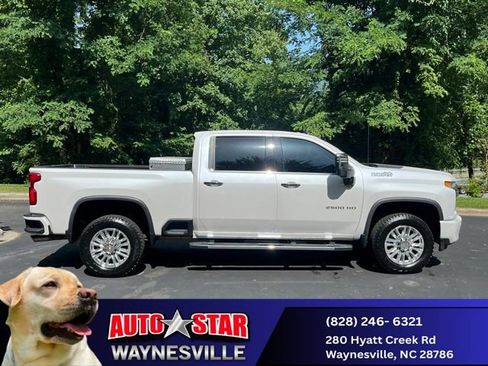 Used 2023 Chevrolet Silverado 2500 High Country w/ Safety Package II AWD/4WD image 3