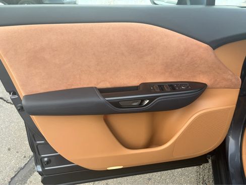 Used 2023 Lexus RZ 450e Premium w/ Accessory Package (2T) image 7