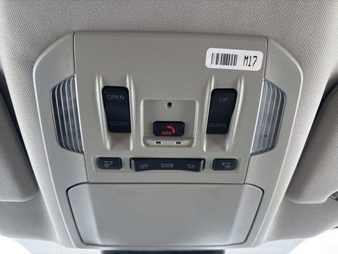 Used 2024 Toyota Highlander XLE image 15