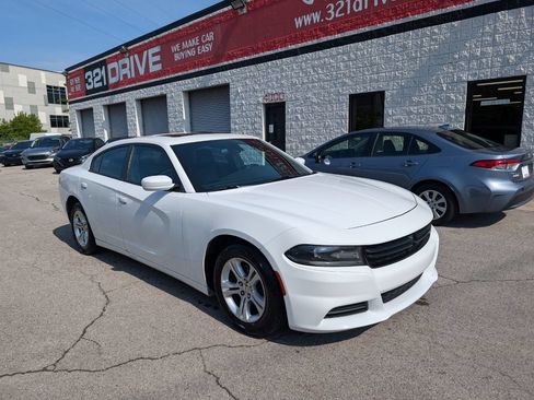 Used 2020 Dodge Charger SXT w/ Leather Interior Group RWD image 1