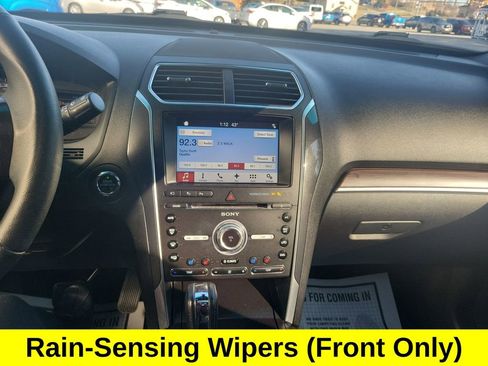 Used 2017 Ford Explorer Limited w/ Equipment Group 303A image 13