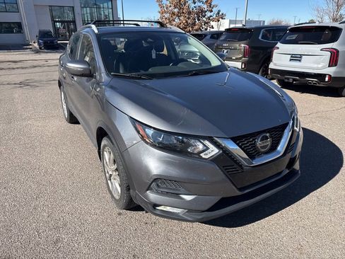 Used 2020 Nissan Rogue Sport SV w/ All-Weather Package image 1