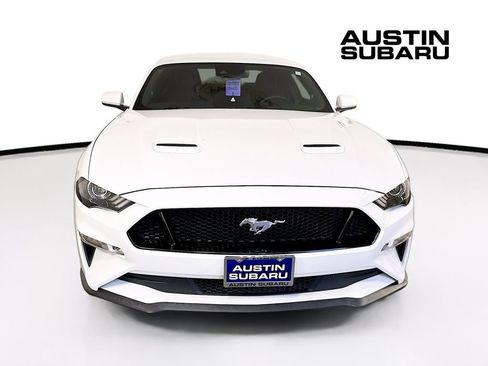 Used 2022 Ford Mustang GT RWD image 2