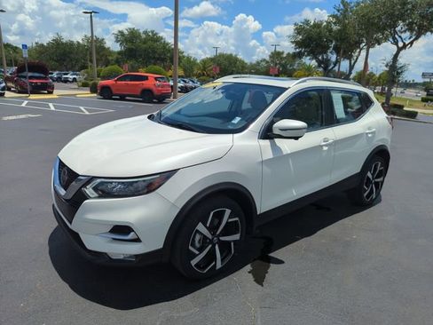 Certified 2021 Nissan Rogue Sport SL w/ Premium Package FWD image 14