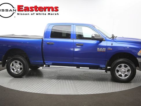 Used 2017 RAM 2500 Tradesman w/ Chrome Appearance Group AWD/4WD image 46