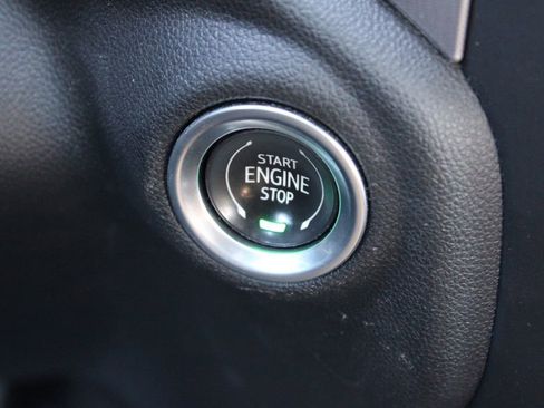 Used 2022 GMC Sierra 1500 SLE w/ X31 Off-Road Package image 31