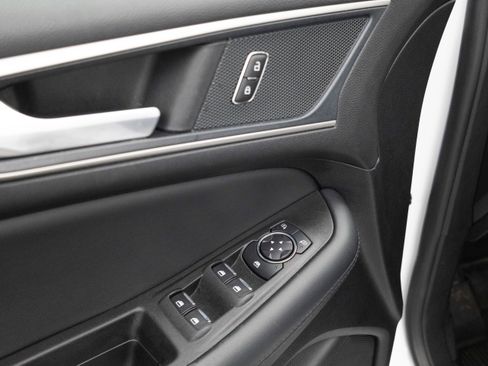 Used 2024 Ford Edge SEL w/ Convenience Package image 19