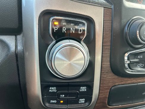 Used 2017 RAM 1500 Laramie AWD/4WD image 26