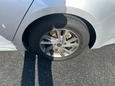 Used 2020 Kia Optima LX FWD image 5