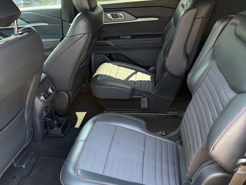 Used 2026 Ford Explorer ST-Line AWD/4WD image 12