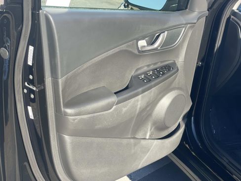 Certified 2023 Hyundai Kona SE image 19