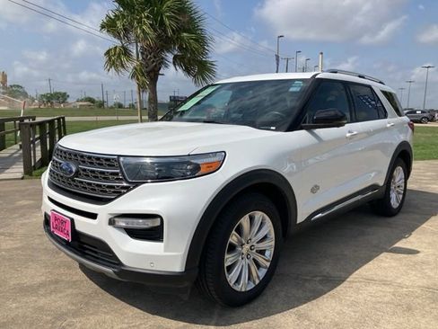Used 2022 Ford Explorer King Ranch w/ Technology Package AWD/4WD image 3