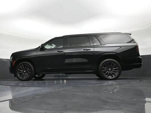 Used 2025 Cadillac Escalade ESV Sport w/ LPO, ONYX Package RWD image 20