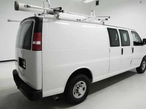 Used 2020 Chevrolet Express 2500 Extended w/ Communications Package image 4