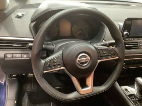 Used 2021 Nissan Altima 2.5 S FWD image 14