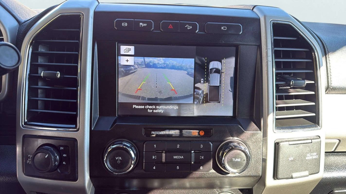 Used 2019 Ford F350 Lariat w/ Lariat Value Package AWD/4WD image 11
