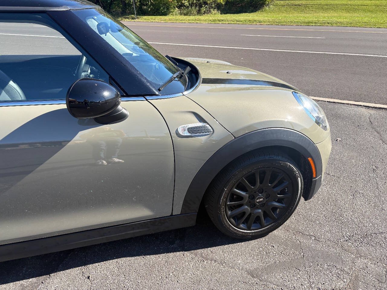 Used 2019 MINI Cooper 2-Door Hardtop FWD image 5