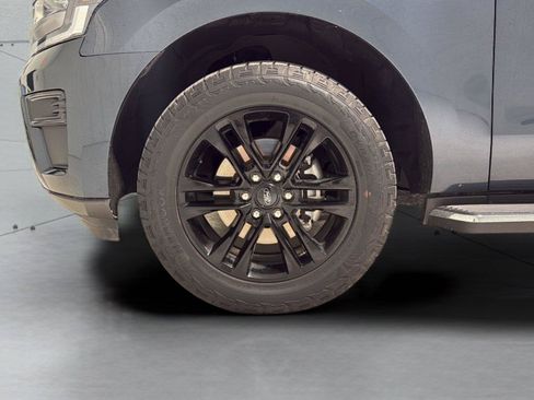 Certified 2022 Ford Expedition XLT AWD/4WD image 30
