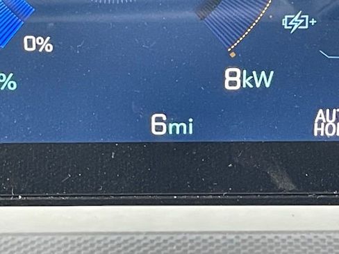 New 2025 Chevrolet Brightdrop 400 w/ Battery Pack, Max Range image 2