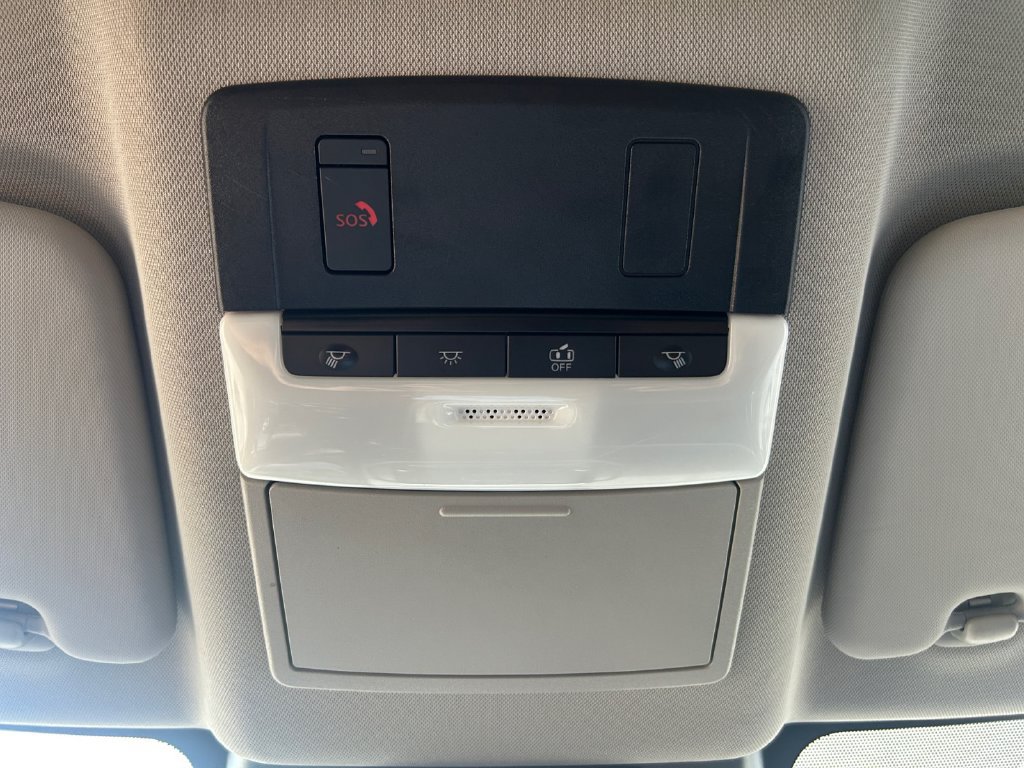 Used 2025 Nissan Rogue SV FWD image 7