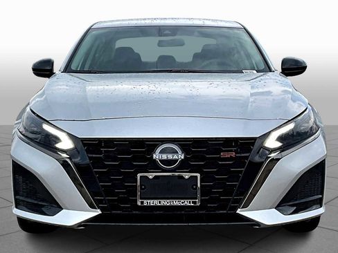 New 2025 Nissan Altima 2.5 SR image 3