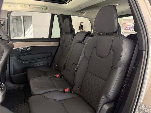 New 2026 Volvo XC90 B5 Plus w/ Protection Package image 24