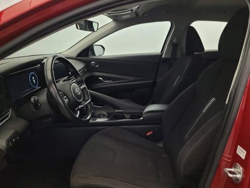 Used 2021 Hyundai Elantra SEL w/ Convenience Package FWD image 17