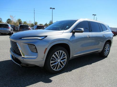 New 2026 Buick Enclave Avenir w/ Super Cruise Package FWD image 3