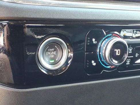 Used 2023 GMC Sierra 1500 Elevation image 14