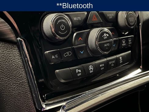 Used 2020 Jeep Grand Cherokee Altitude image 10