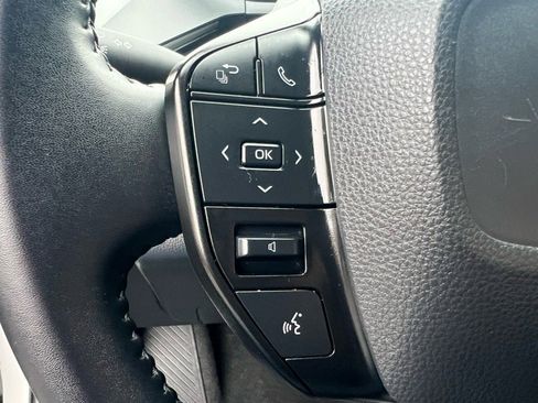 Used 2024 Toyota Prius LE image 22