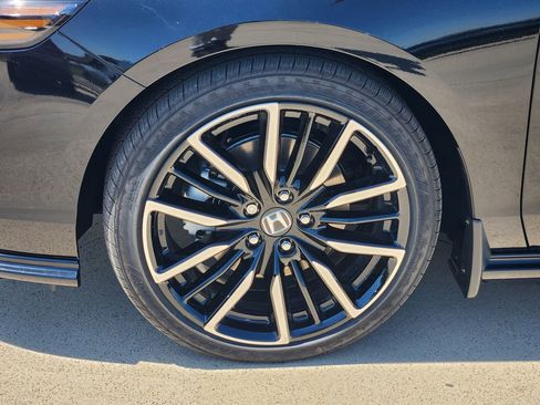 New 2026 Honda Accord Touring image 8