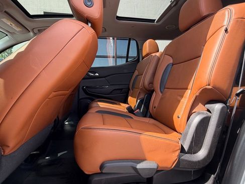 Used 2020 GMC Acadia AT4 w/ Driver Alert Package II AWD/4WD image 8