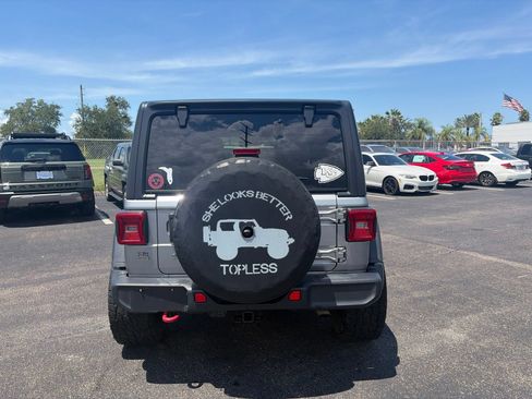 Used 2018 Jeep Wrangler Unlimited Rubicon AWD/4WD image 6