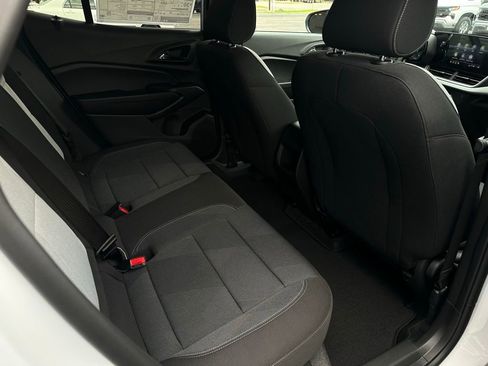 New 2026 Chevrolet Trax RS w/ Sunroof Package image 18