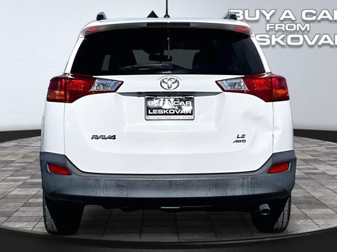 Used 2013 Toyota RAV4 LE AWD/4WD image 3