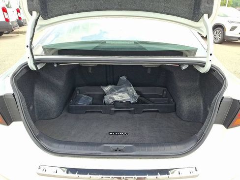 Used 2022 Nissan Altima 2.5 SL FWD image 29