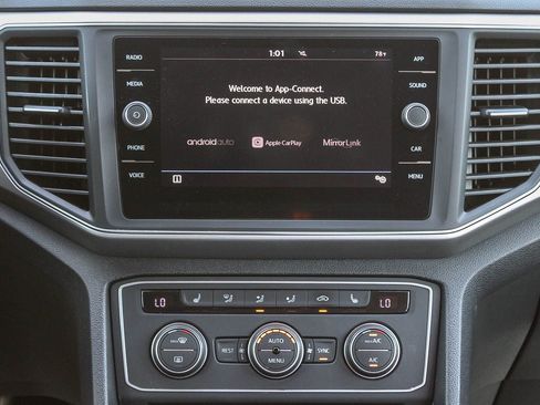 Used 2019 Volkswagen Atlas SE image 15