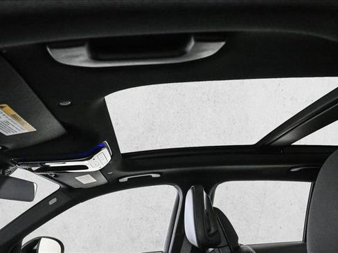 New 2026 Mercedes-Benz GLC 300 4MATIC image 17