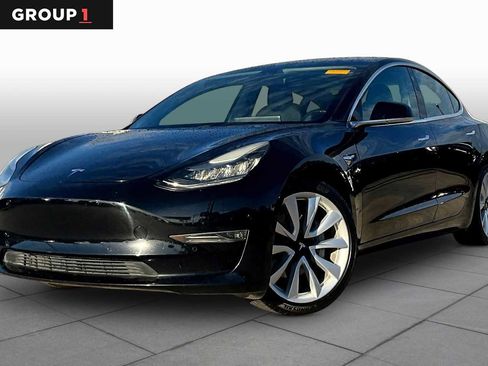 Used 2018 Tesla Model 3 Mid Range RWD image 1